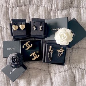 CHANEL Earrings